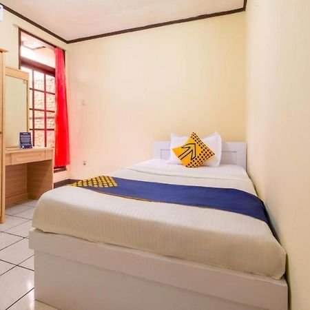 Hotel SPOT ON 2672 Bee M Bandung Exterior foto