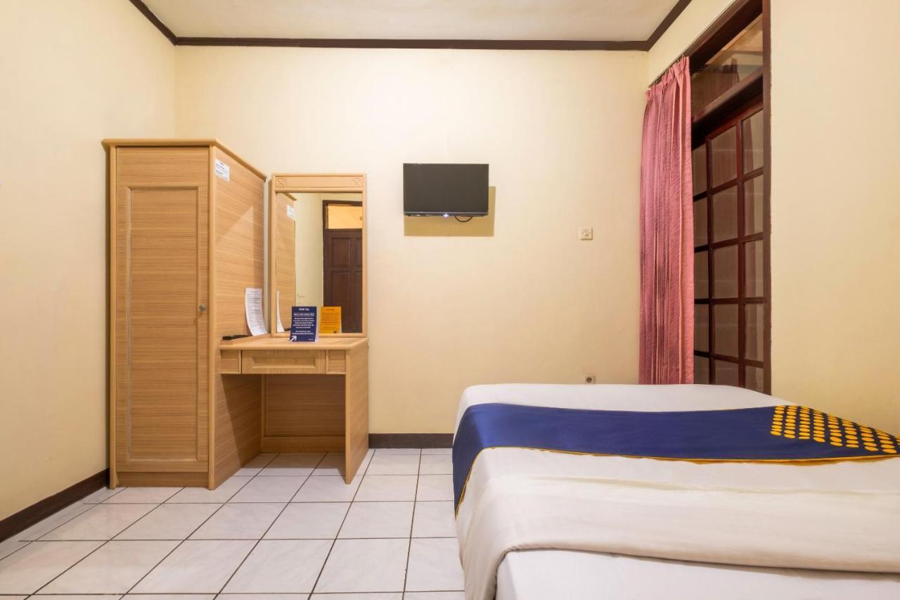 Hotel SPOT ON 2672 Bee M Bandung Exterior foto