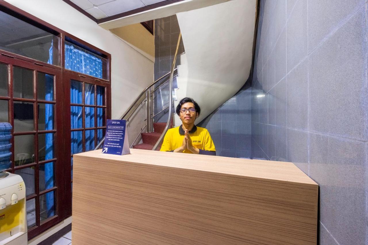 Hotel SPOT ON 2672 Bee M Bandung Exterior foto