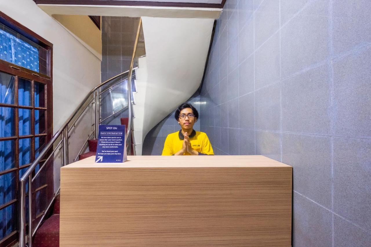 Hotel SPOT ON 2672 Bee M Bandung Exterior foto