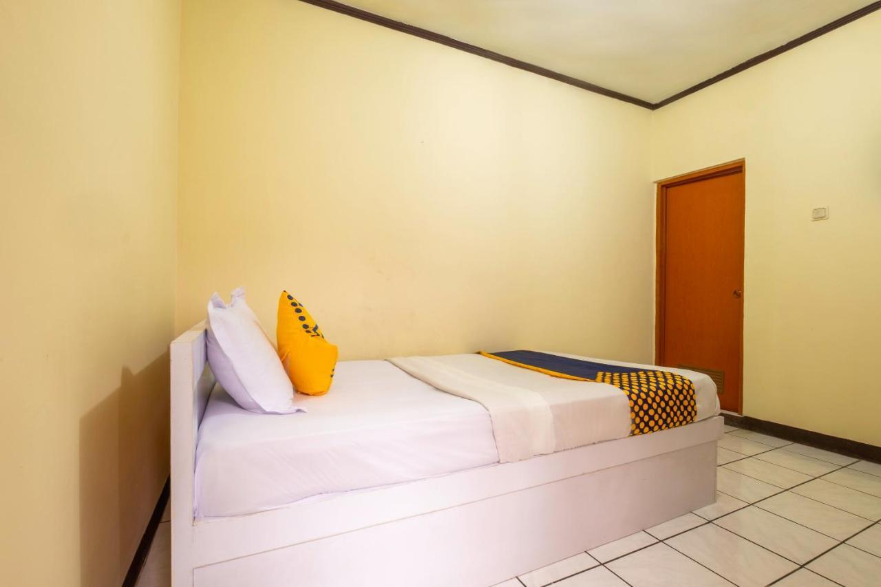 Hotel SPOT ON 2672 Bee M Bandung Exterior foto