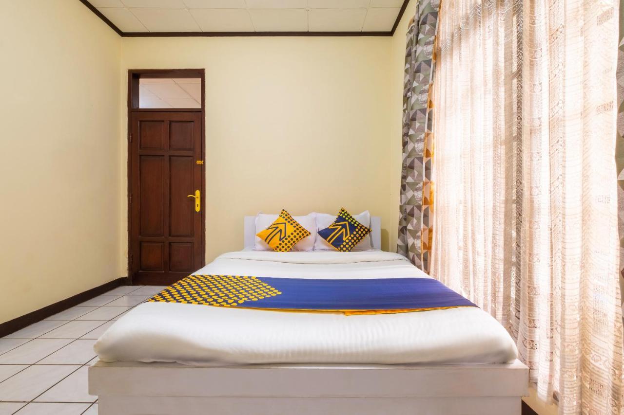 Hotel SPOT ON 2672 Bee M Bandung Exterior foto