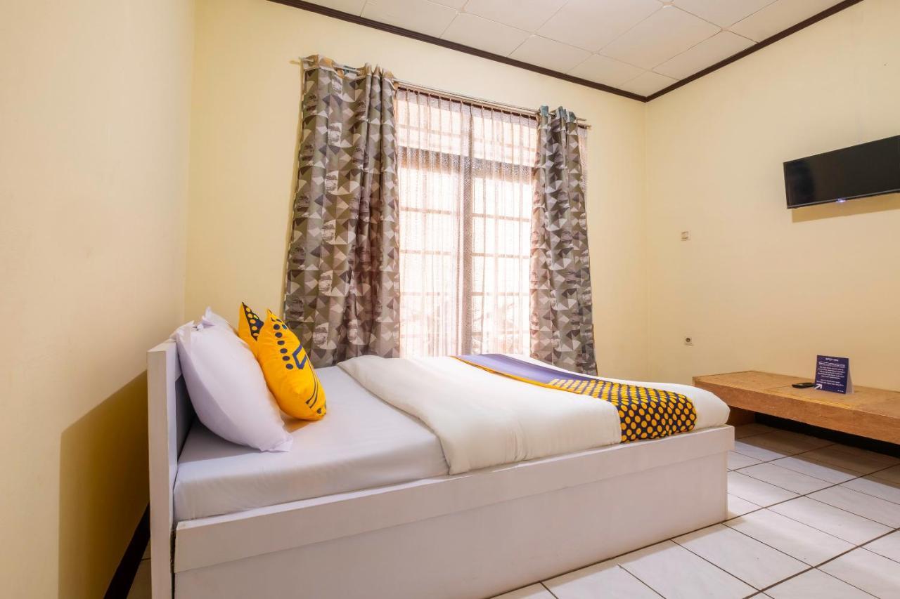 Hotel SPOT ON 2672 Bee M Bandung Exterior foto